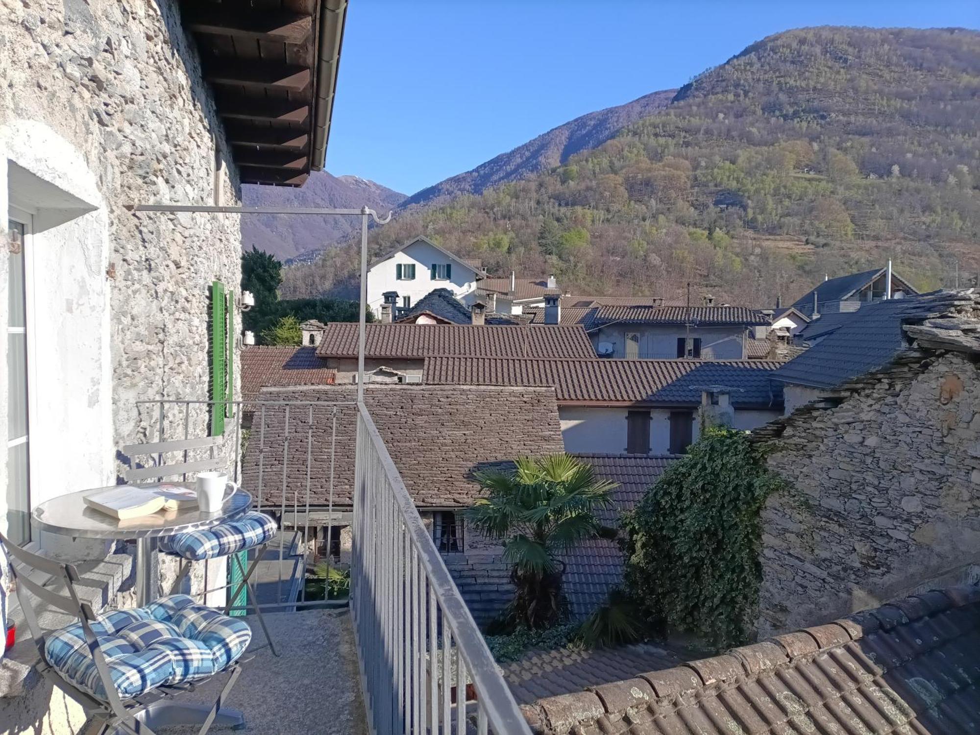 Appartement "Casa Luigi" Intragna Exterior foto